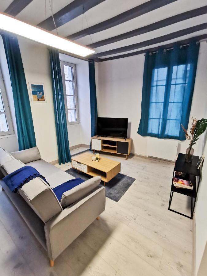 Appartement Ma Douce Charente - Superbe T3 Design Et Fonctionnel - Hyper Centre A Saintes Exterior photo