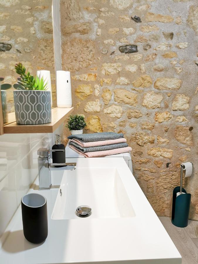Appartement Ma Douce Charente - Superbe T3 Design Et Fonctionnel - Hyper Centre A Saintes Exterior photo