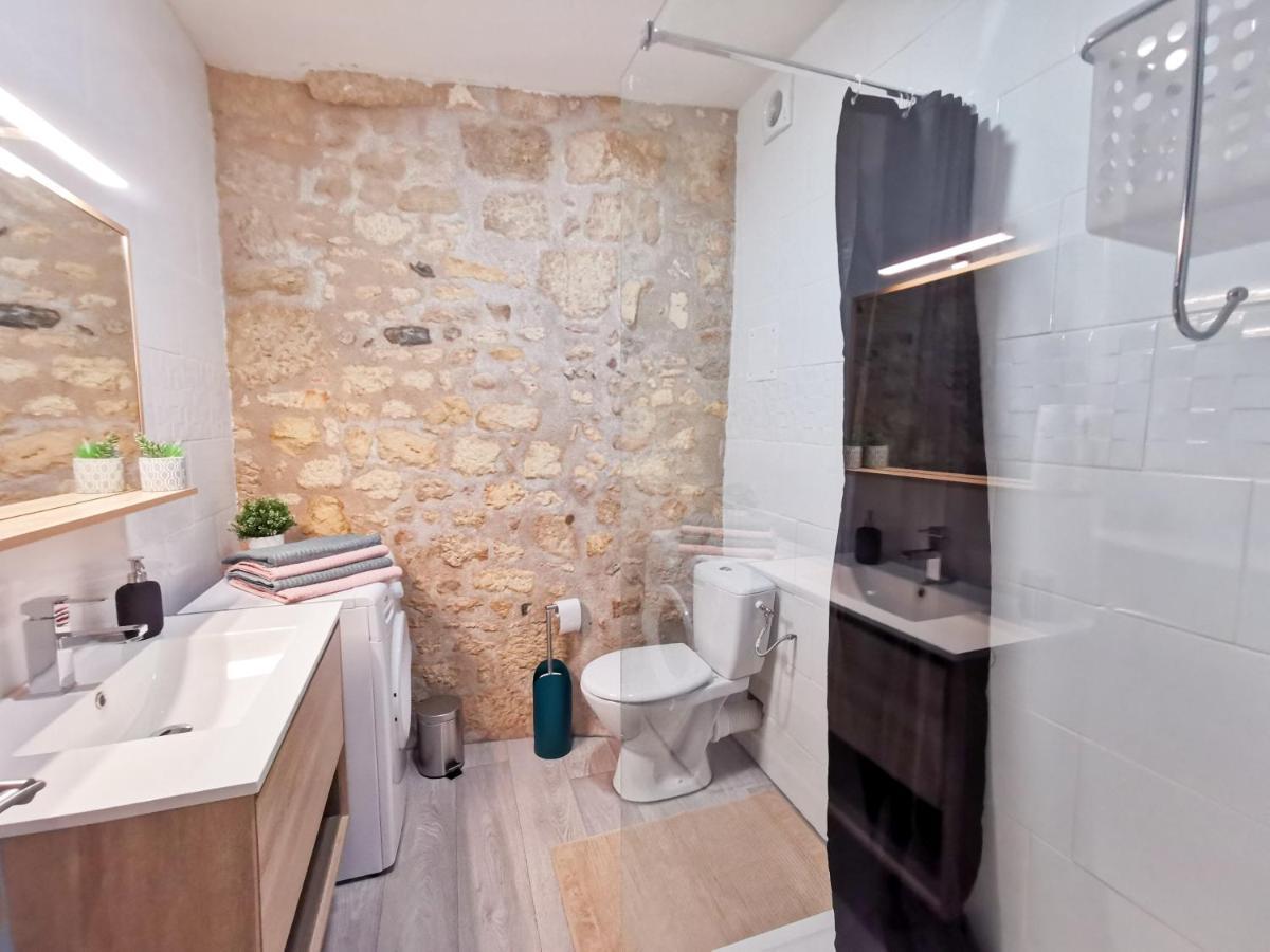 Appartement Ma Douce Charente - Superbe T3 Design Et Fonctionnel - Hyper Centre A Saintes Exterior photo